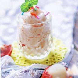 荔枝乳酸牛奶沙冰